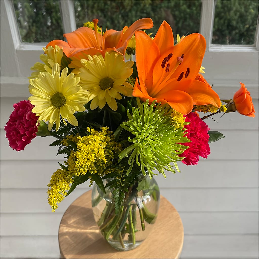 Bold & Bright – A Florist Original – FLOWERS & GIFTS BY ROBERTS, Pinetops NC