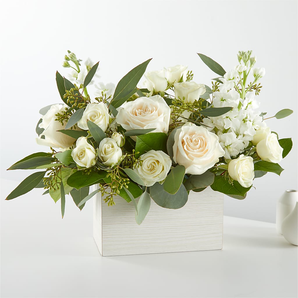 Fresh Linen Box Bouquet – FLOWERS & GIFTS BY ROBERTS, Pinetops NC