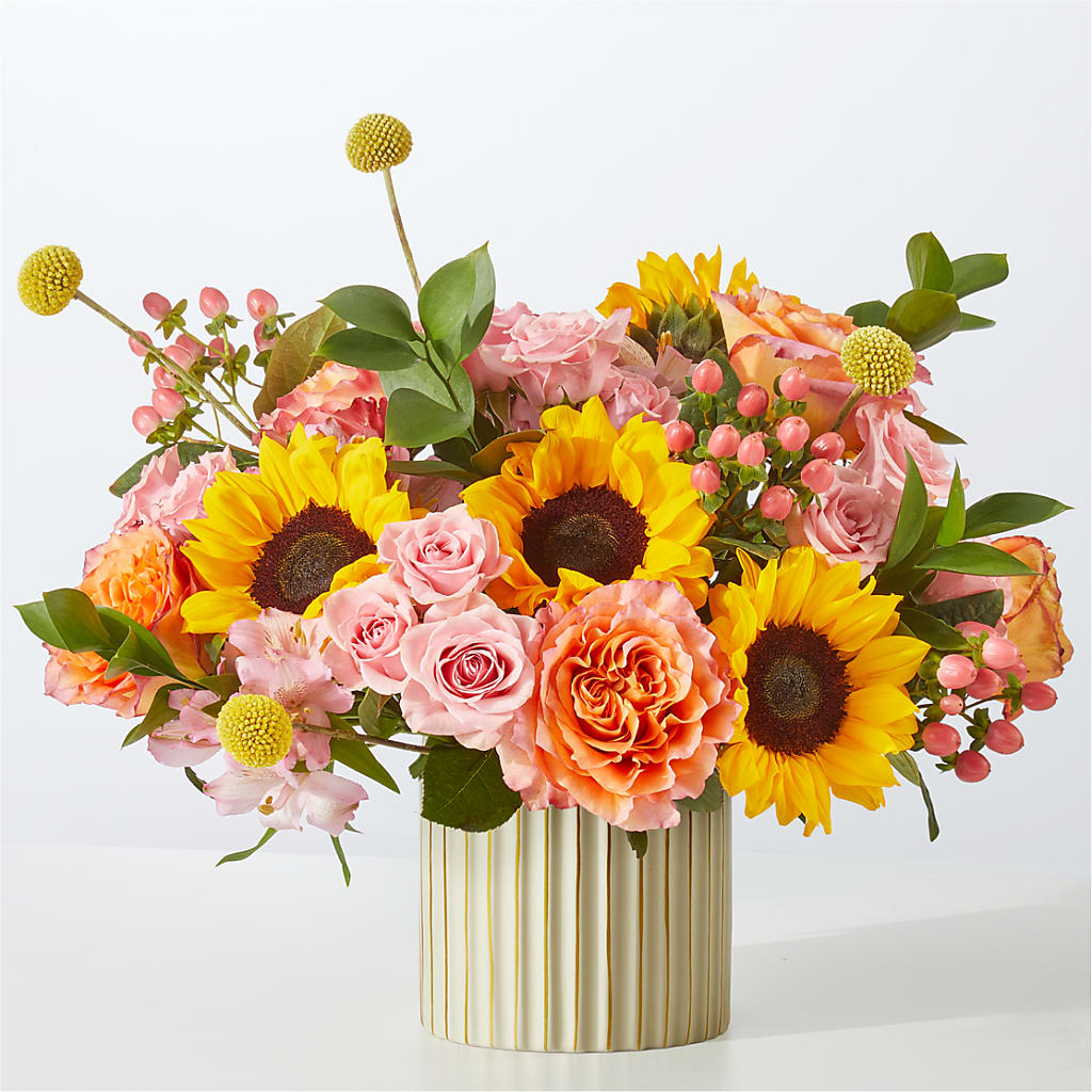 Sun's Out Bouquet – FLOWERS & GIFTS BY ROBERTS, Pinetops NC