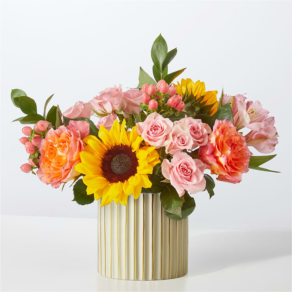 Sun's Out Bouquet – FLOWERS & GIFTS BY ROBERTS, Pinetops NC