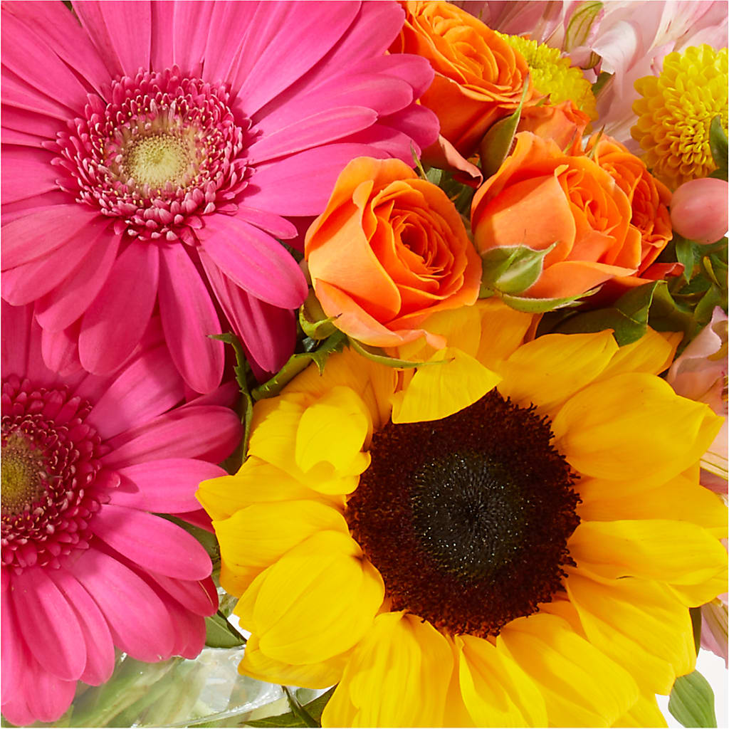 Florist Original Mixed Bouquet – FLOWERS & GIFTS BY ROBERTS, Pinetops NC