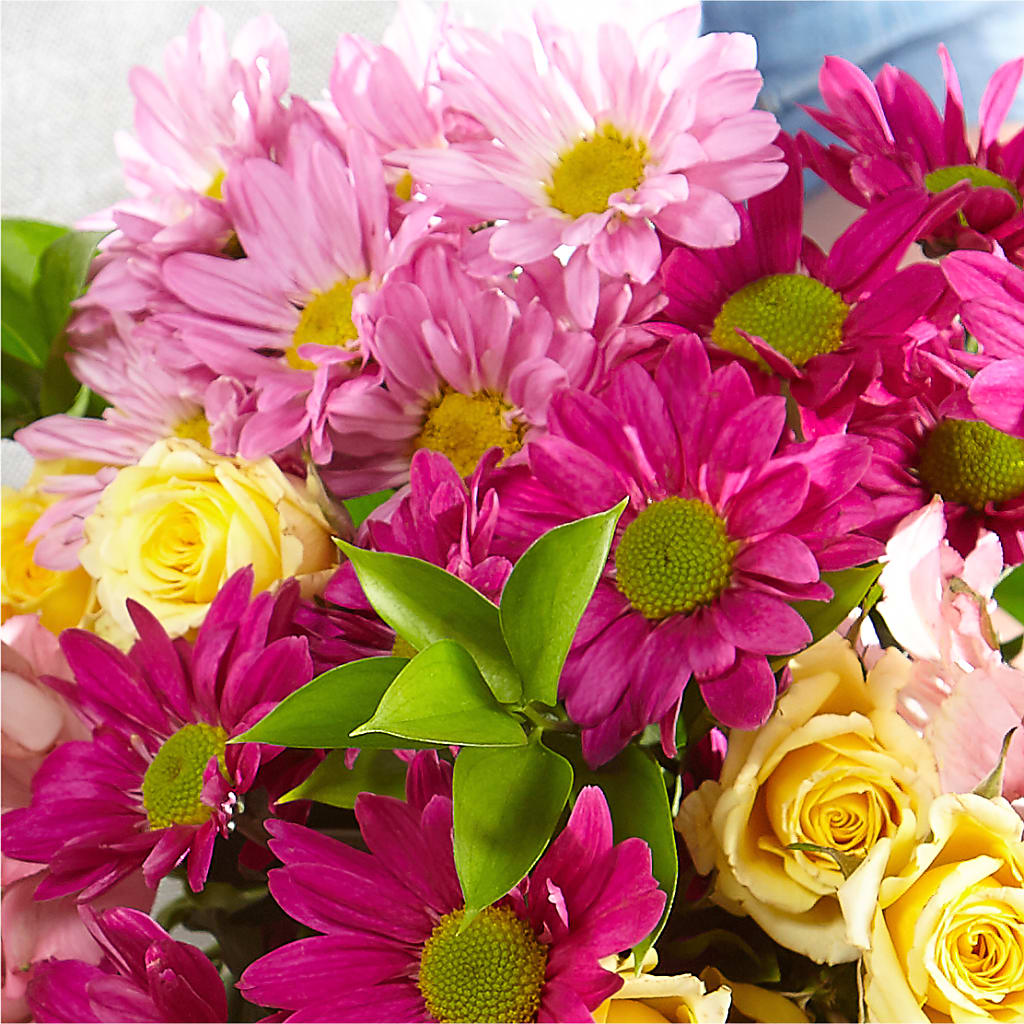 Florist Original Mixed Bouquet – FLOWERS & GIFTS BY ROBERTS, Pinetops NC