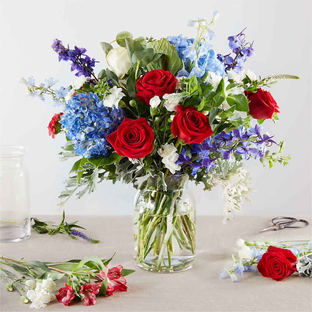 Star Spangled - A Florist Original – FLOWERS & GIFTS BY ROBERTS, Pinetops NC