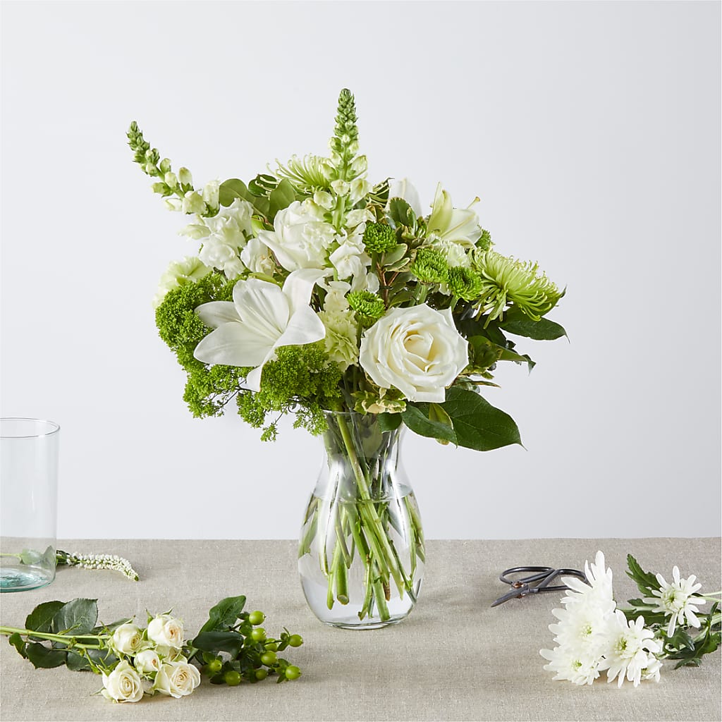 Irish Garden - A Florist Original – FLOWERS & GIFTS BY ROBERTS, Pinetops NC