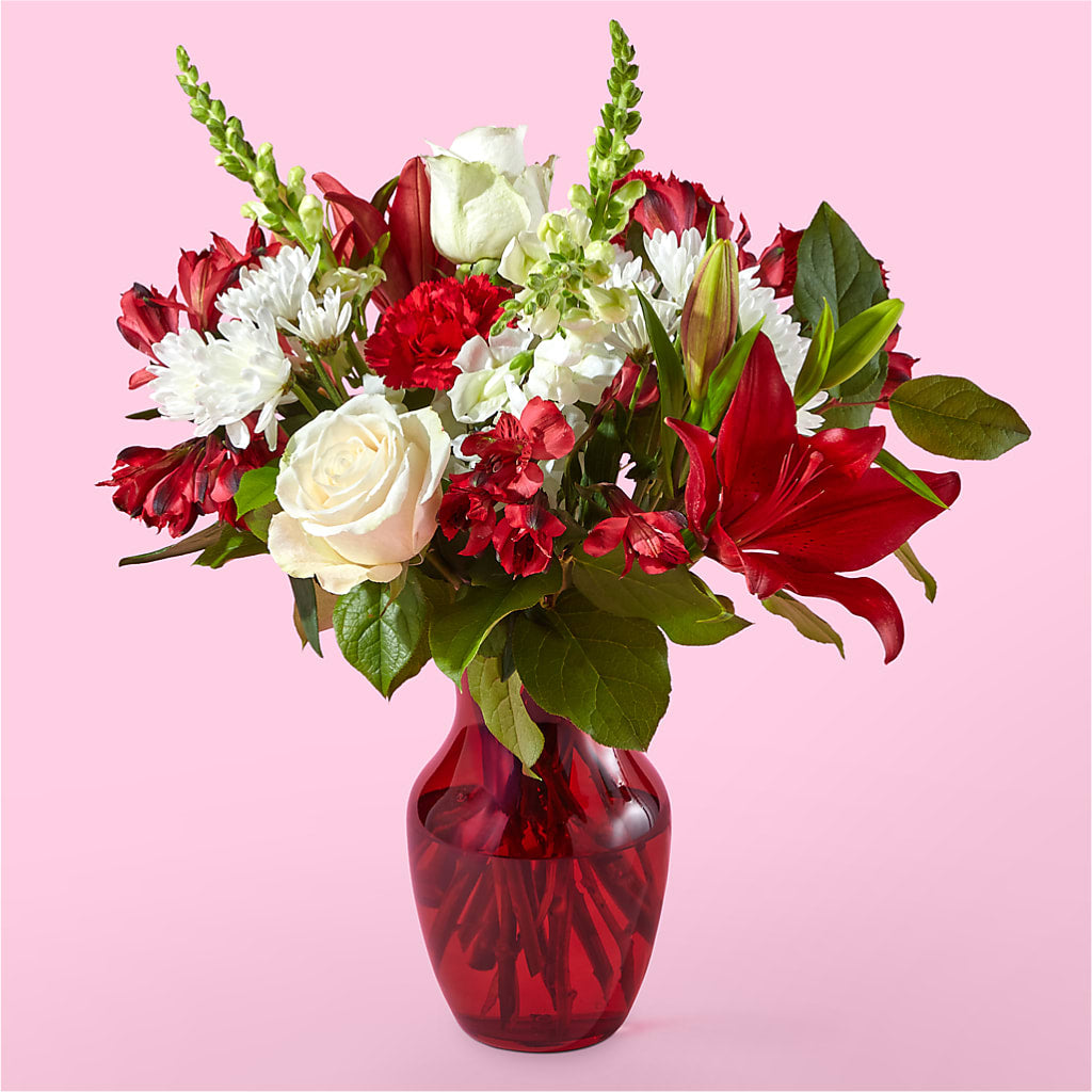Dinner & a Show Bouquet – FLOWERS & GIFTS BY ROBERTS, Pinetops NC