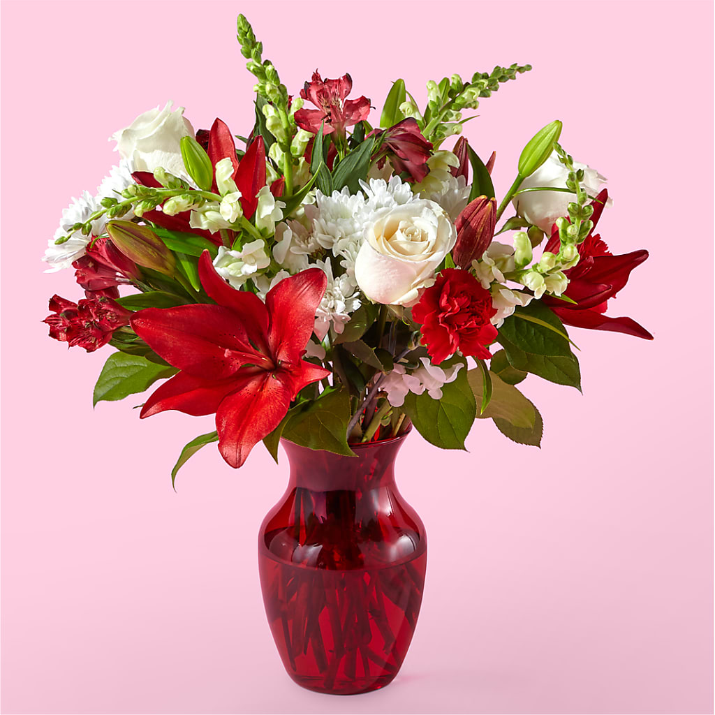 Dinner & a Show Bouquet – FLOWERS & GIFTS BY ROBERTS, Pinetops NC