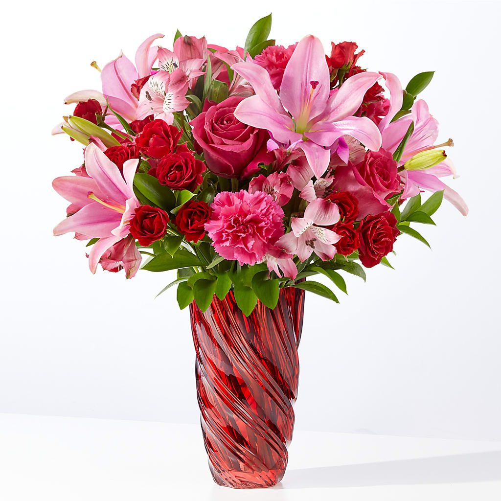 In Love Bouquet with Luxe Swirl Vase – FLOWERS & GIFTS BY ROBERTS, Pinetops NC