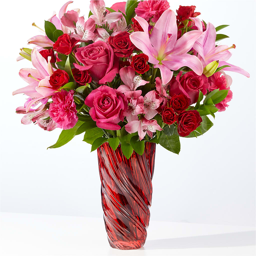 In Love Bouquet with Luxe Swirl Vase – FLOWERS & GIFTS BY ROBERTS, Pinetops NC