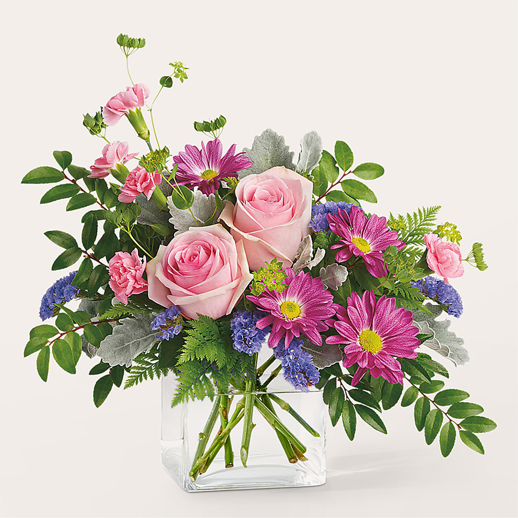 Starlet Bouquet – FLOWERS & GIFTS BY ROBERTS, Pinetops NC