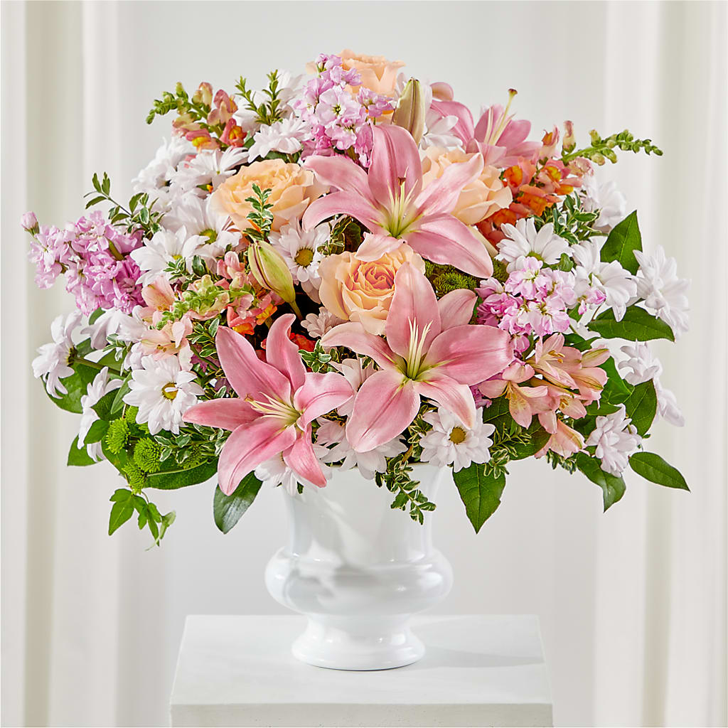 Heartfelt Gesture Urn Arrangement – FLOWERS & GIFTS BY ROBERTS, Pinetops NC
