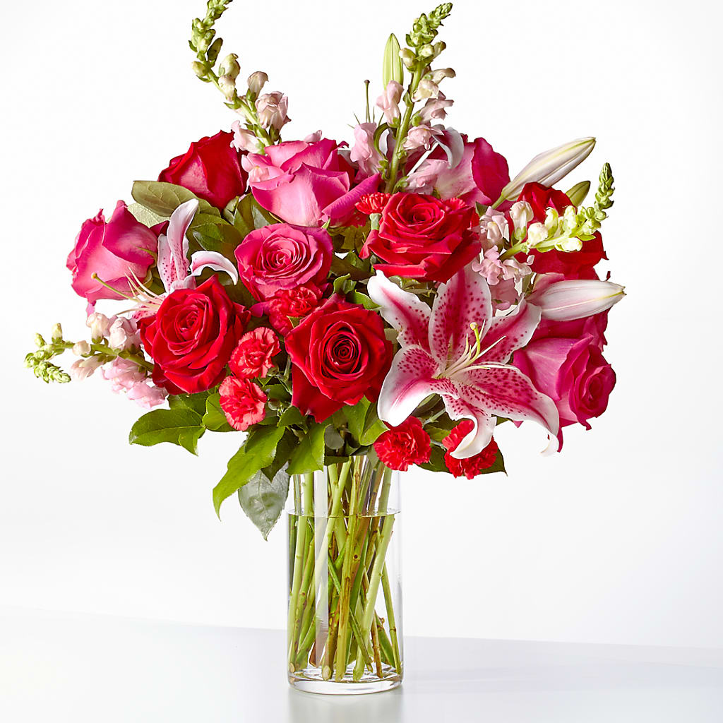 Love at First Sight Bouquet – FLOWERS & GIFTS BY ROBERTS, Pinetops NC