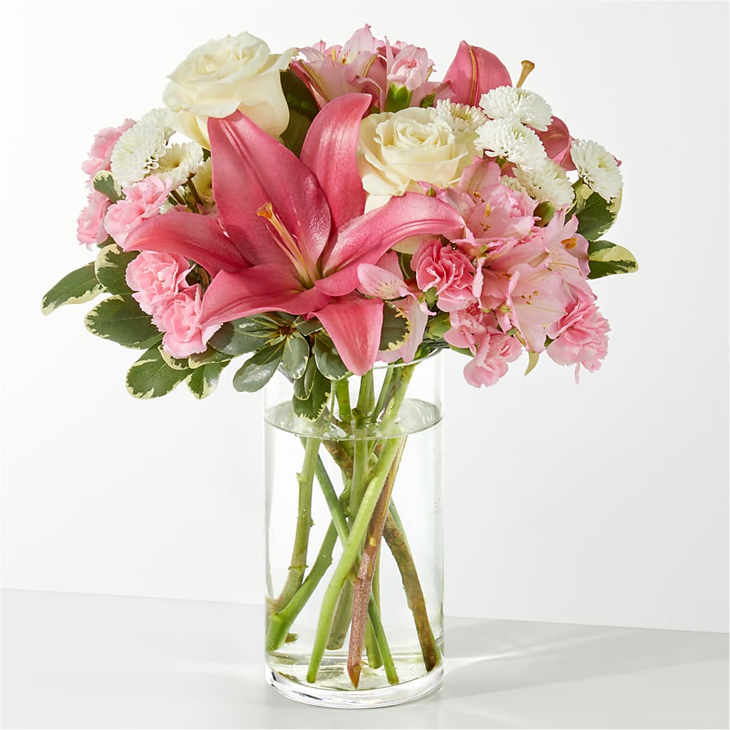 Piece of Cake Bouquet – FLOWERS & GIFTS BY ROBERTS, Pinetops NC