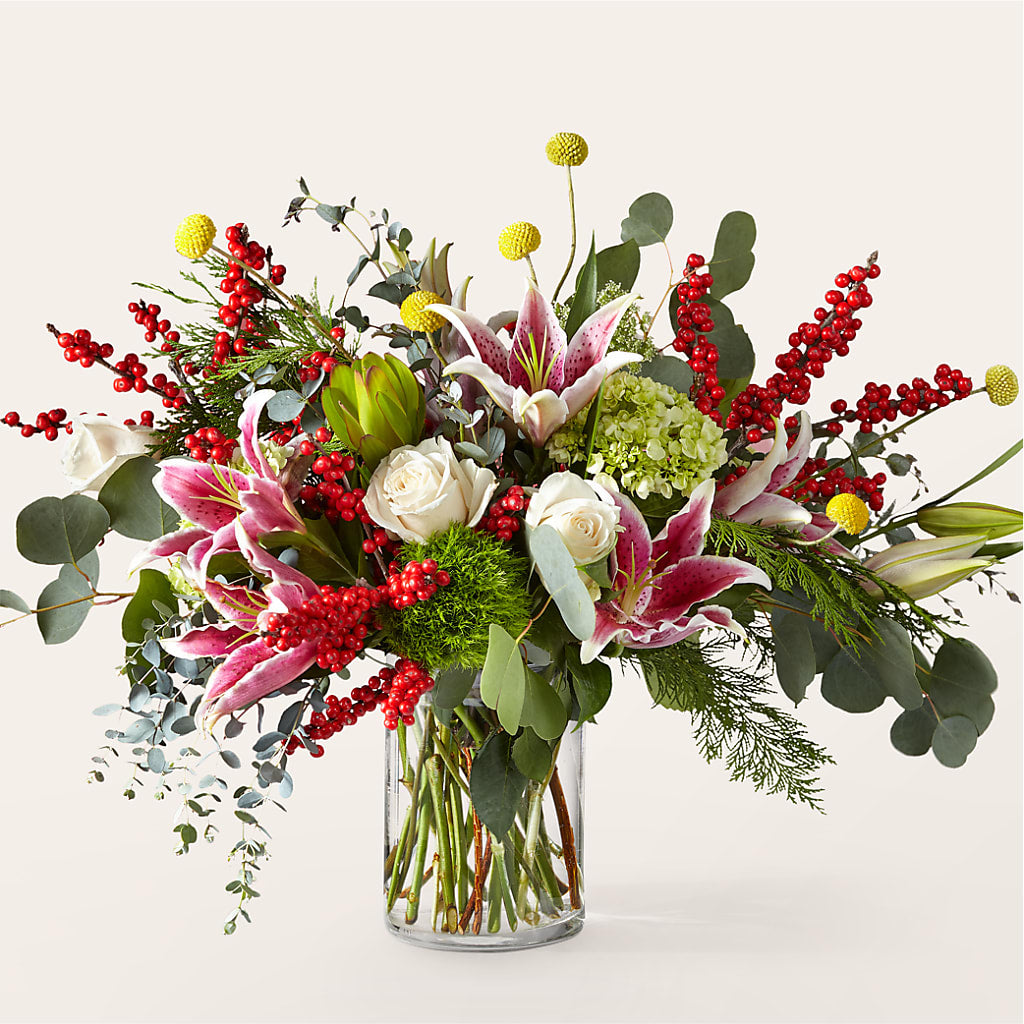 Berry & Bright Bouquet – FLOWERS & GIFTS BY ROBERTS, Pinetops NC
