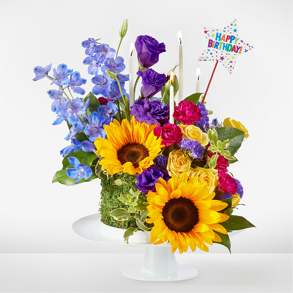 Star of the Day Floral Cake – FLOWERS & GIFTS BY ROBERTS, Pinetops NC