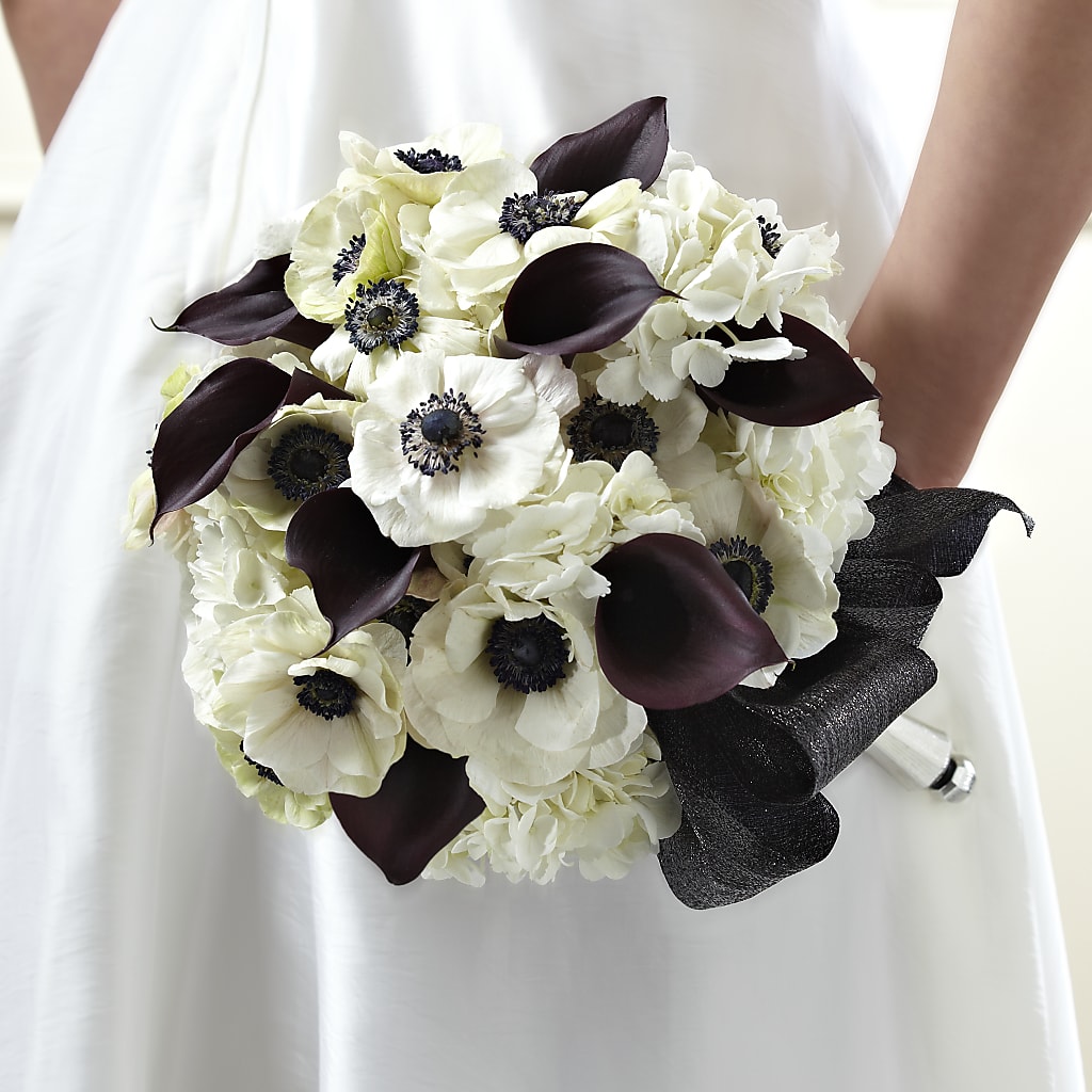 To Have and To Hold Bouquet – FLOWERS & GIFTS BY ROBERTS, Pinetops NC