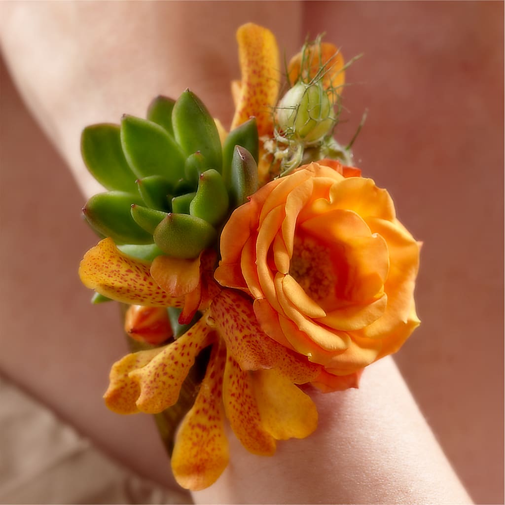 Irresistible Love Wrist Corsage – FLOWERS & GIFTS BY ROBERTS, Pinetops NC