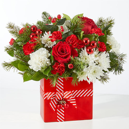 Presents Under the Tree Bouquet – FLOWERS & GIFTS BY ROBERTS, Pinetops NC