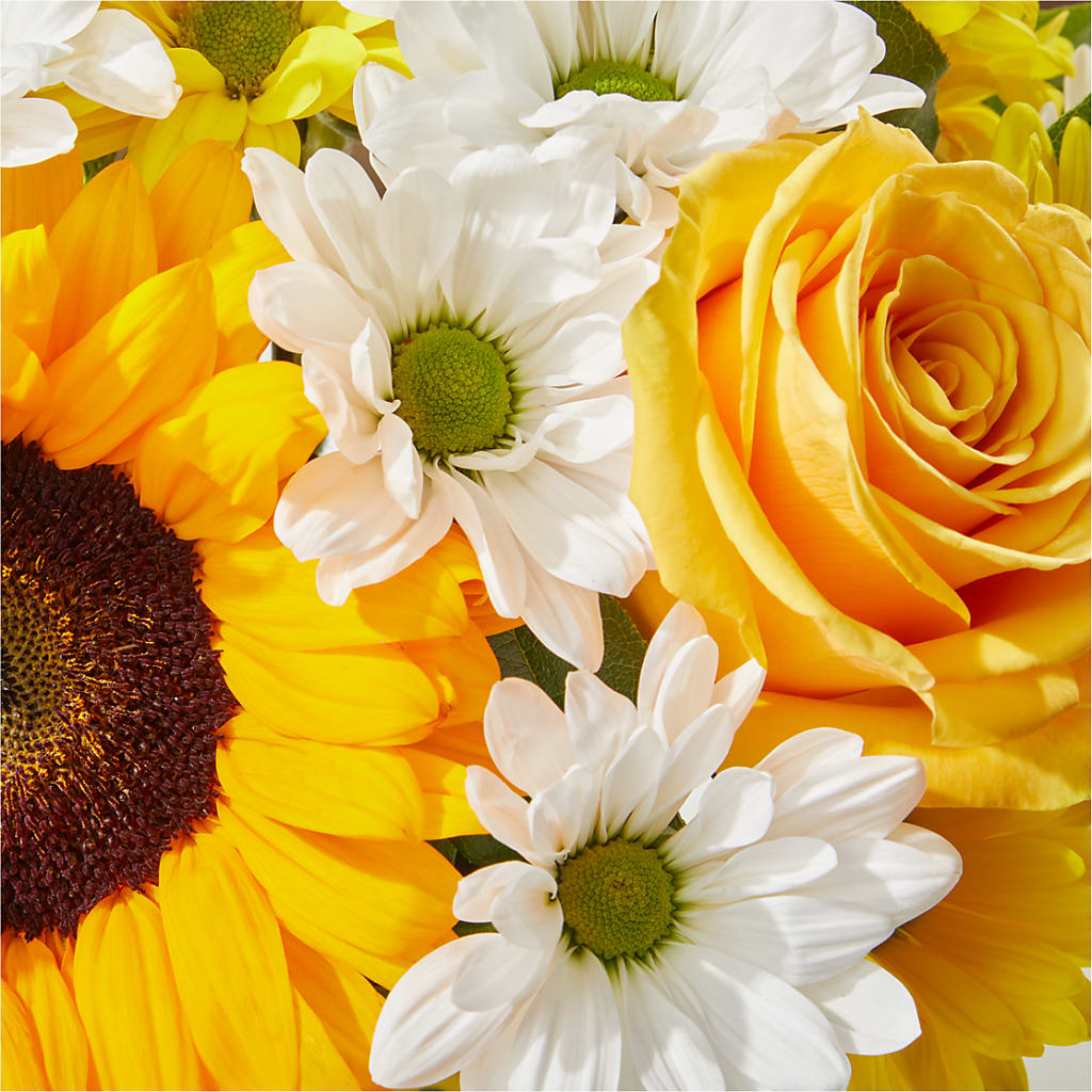 Be Happy Bouquet – FLOWERS & GIFTS BY ROBERTS, Pinetops NC