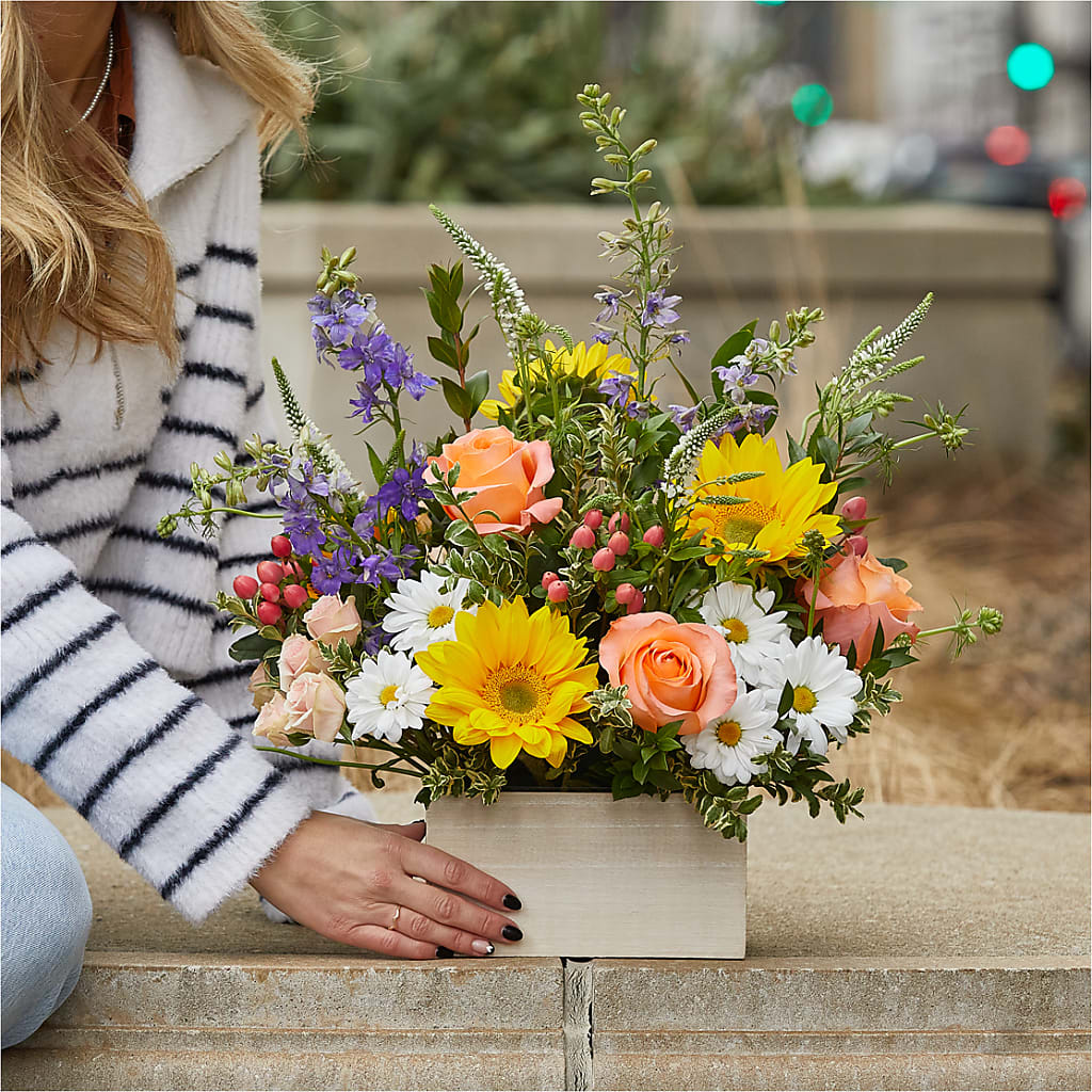 The Good Life Bouquet – FLOWERS & GIFTS BY ROBERTS, Pinetops NC