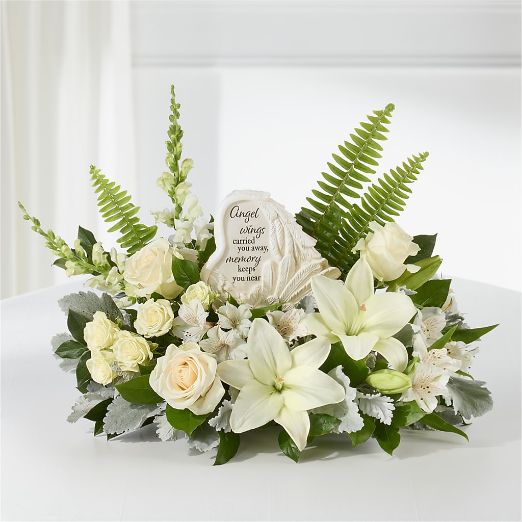 Holding You Close Arrangement – FLOWERS & GIFTS BY ROBERTS, Pinetops NC