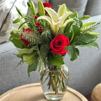 Sparkling Snowflakes Bouquet – FLOWERS & GIFTS BY ROBERTS, Pinetops NC