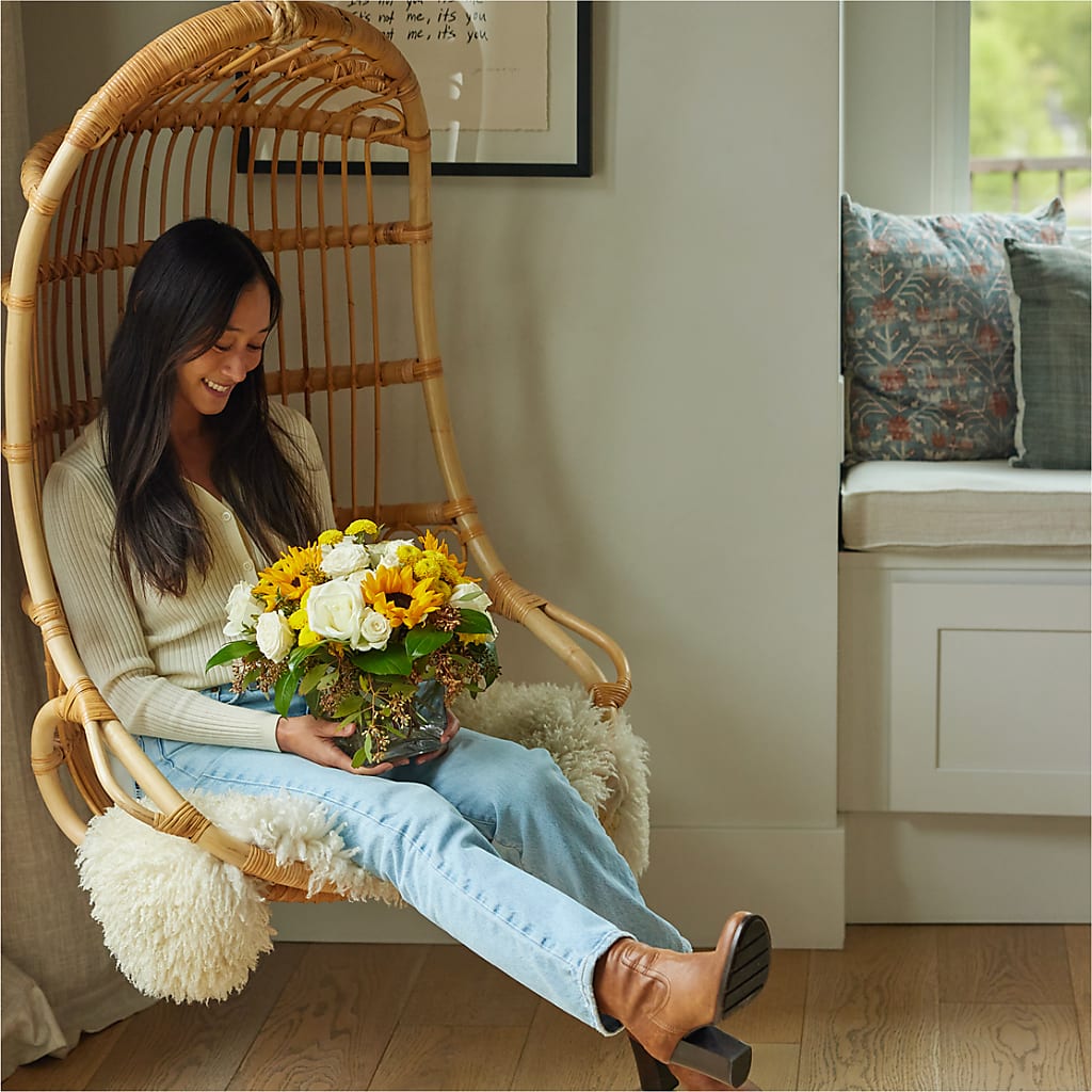 Luminous Morning Bouquet – FLOWERS & GIFTS BY ROBERTS, Pinetops NC