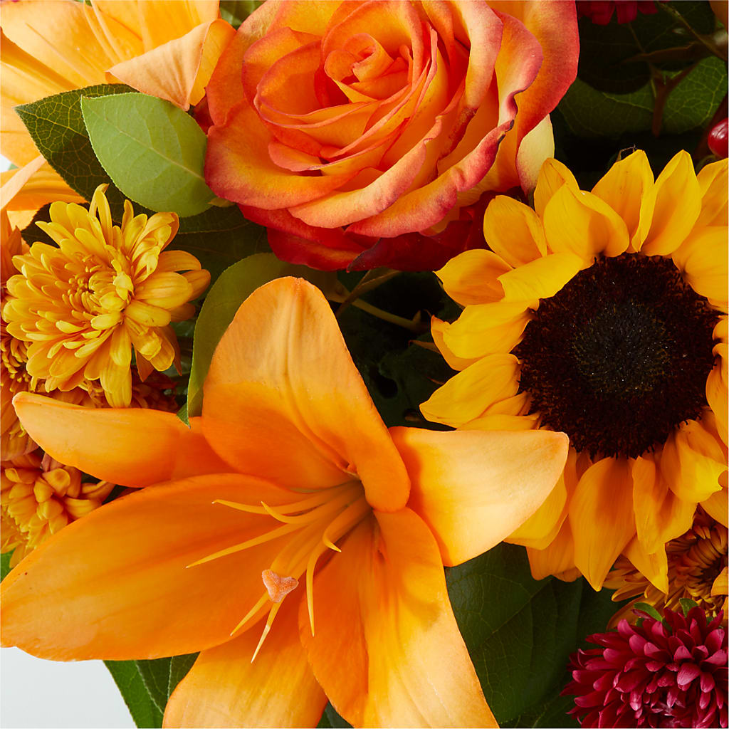 Grateful Centerpiece – FLOWERS & GIFTS BY ROBERTS, Pinetops NC