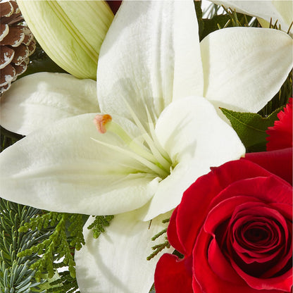 Oh So Jolly Bouquet – FLOWERS & GIFTS BY ROBERTS, Pinetops NC