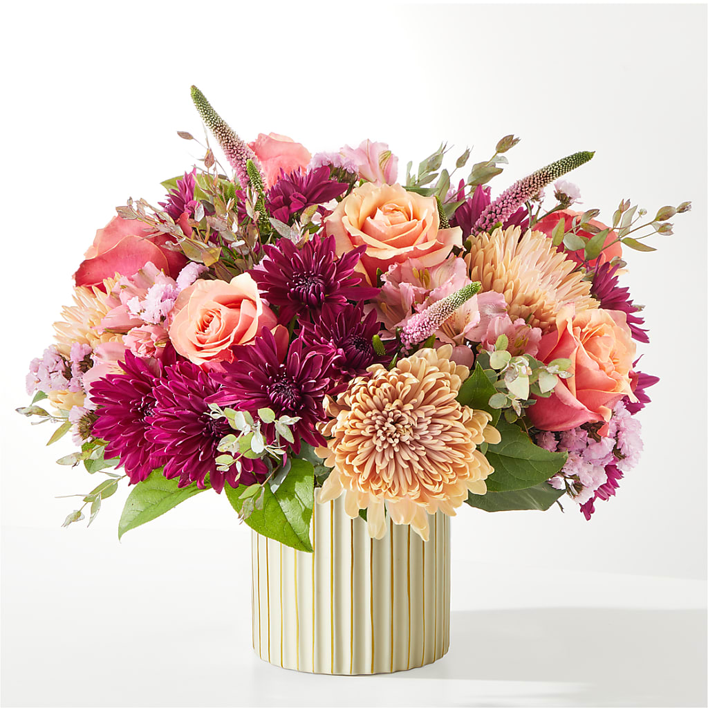 Berry Cobbler Bouquet with Ivory Vase – FLOWERS & GIFTS BY ROBERTS, Pinetops NC
