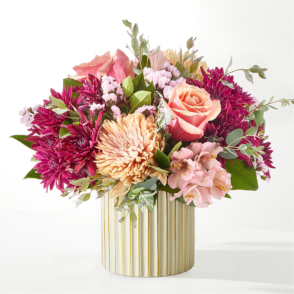 Berry Cobbler Bouquet with Ivory Vase – FLOWERS & GIFTS BY ROBERTS, Pinetops NC