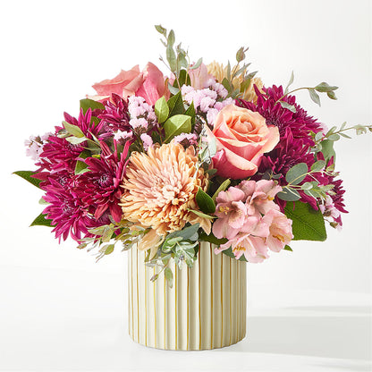 Berry Cobbler Bouquet with Ivory Vase – FLOWERS & GIFTS BY ROBERTS, Pinetops NC