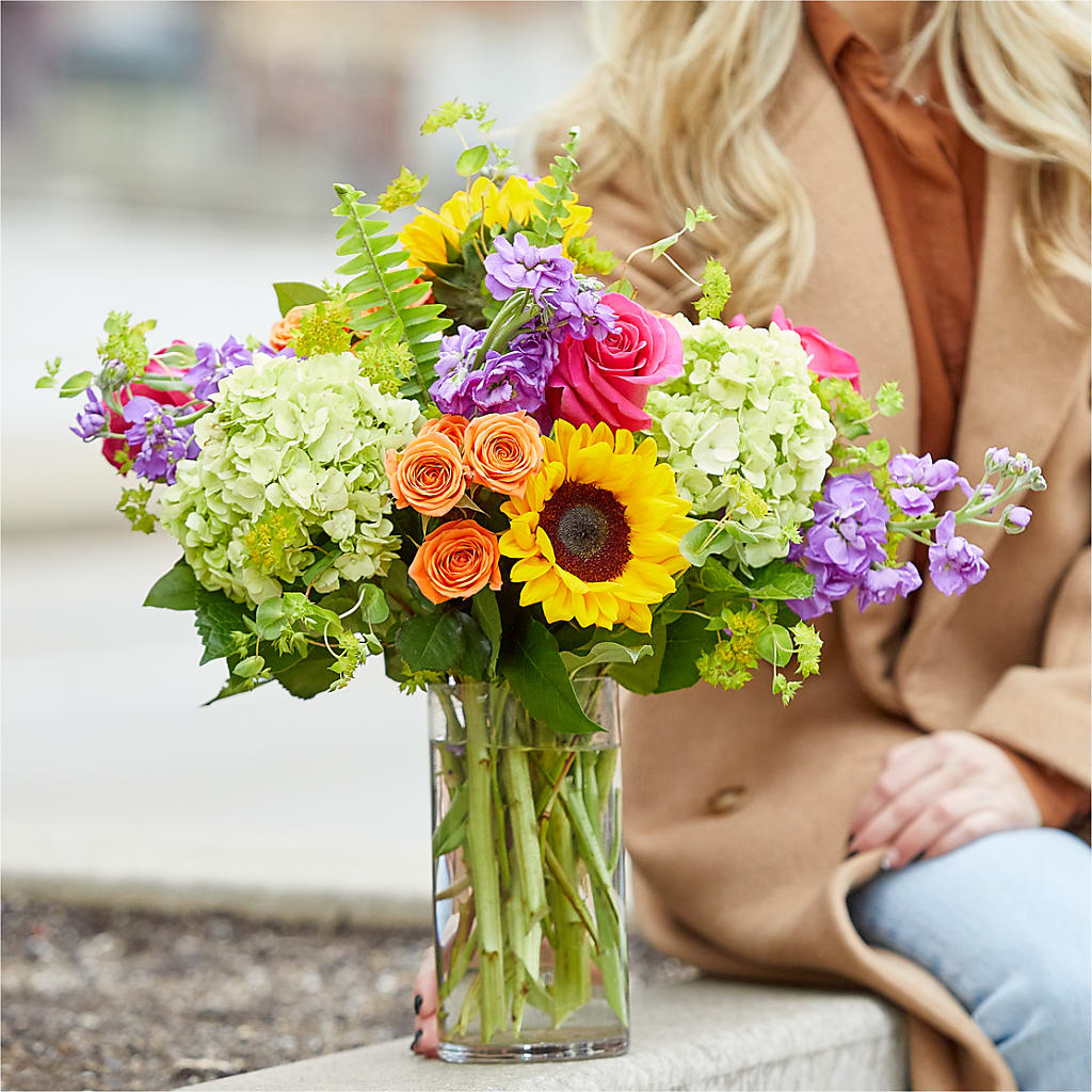 Vibrant Greetings Bouquet – FLOWERS & GIFTS BY ROBERTS, Pinetops NC