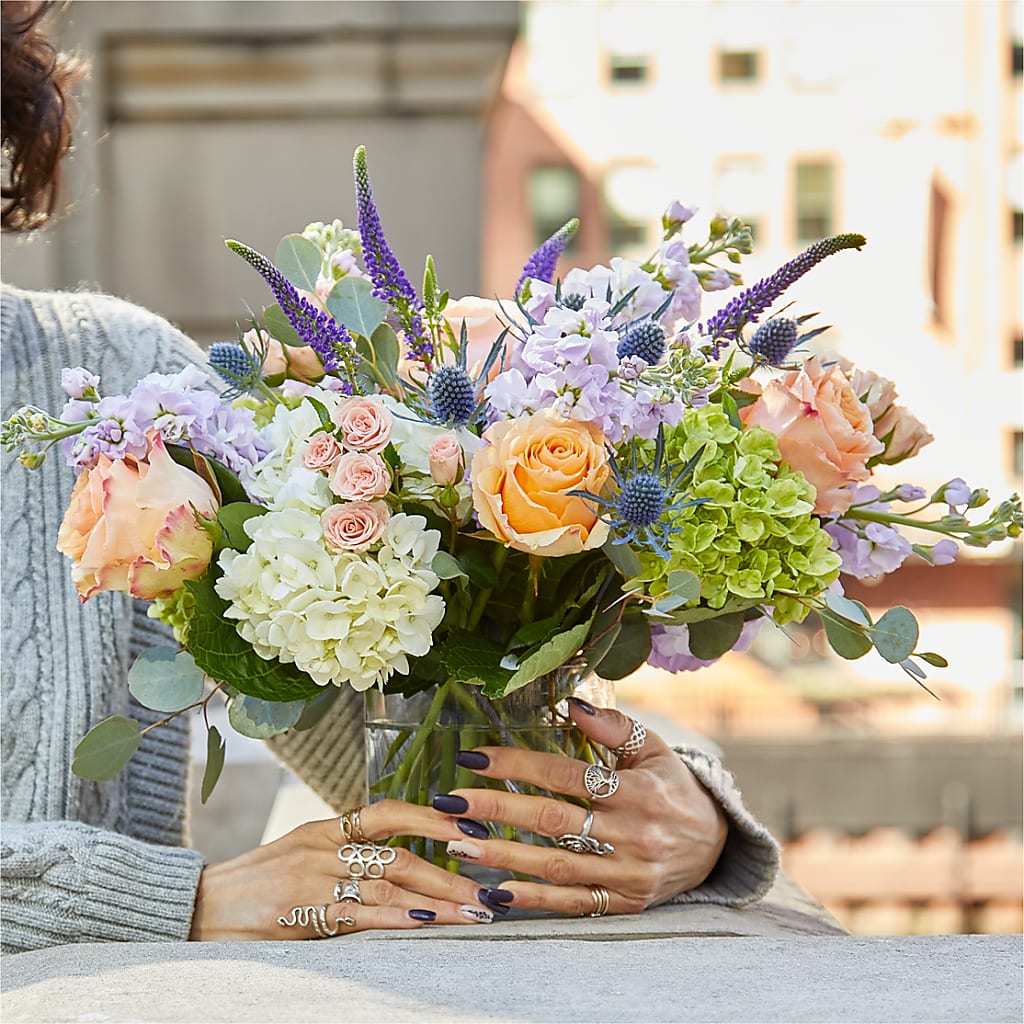 Porch Swing Bouquet – FLOWERS & GIFTS BY ROBERTS, Pinetops NC