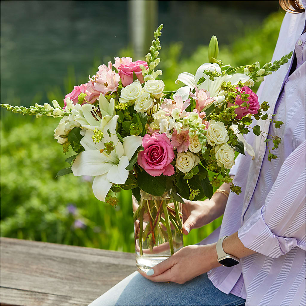 Fondly Bouquet – FLOWERS & GIFTS BY ROBERTS, Pinetops NC