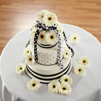 Simple Sophistication Cake Décor – FLOWERS & GIFTS BY ROBERTS, Pinetops NC