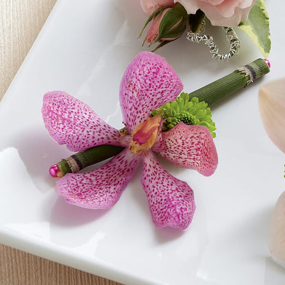 Pink Mokara Boutonniere – FLOWERS & GIFTS BY ROBERTS, Pinetops NC