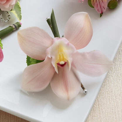 Pink Cymbidium Boutonniere – FLOWERS & GIFTS BY ROBERTS, Pinetops NC