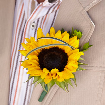 Free Spirit Boutonniere – FLOWERS & GIFTS BY ROBERTS, Pinetops NC