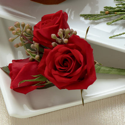 Red Spray Rose Boutonniere – FLOWERS & GIFTS BY ROBERTS, Pinetops NC